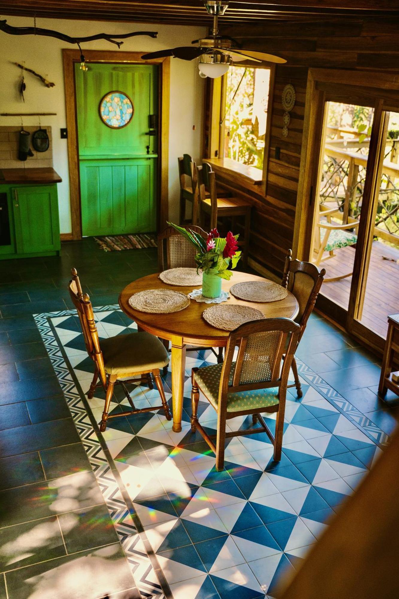 Jungle Spirit Treehouse Villa กาอุยตา ภายนอก รูปภาพ
