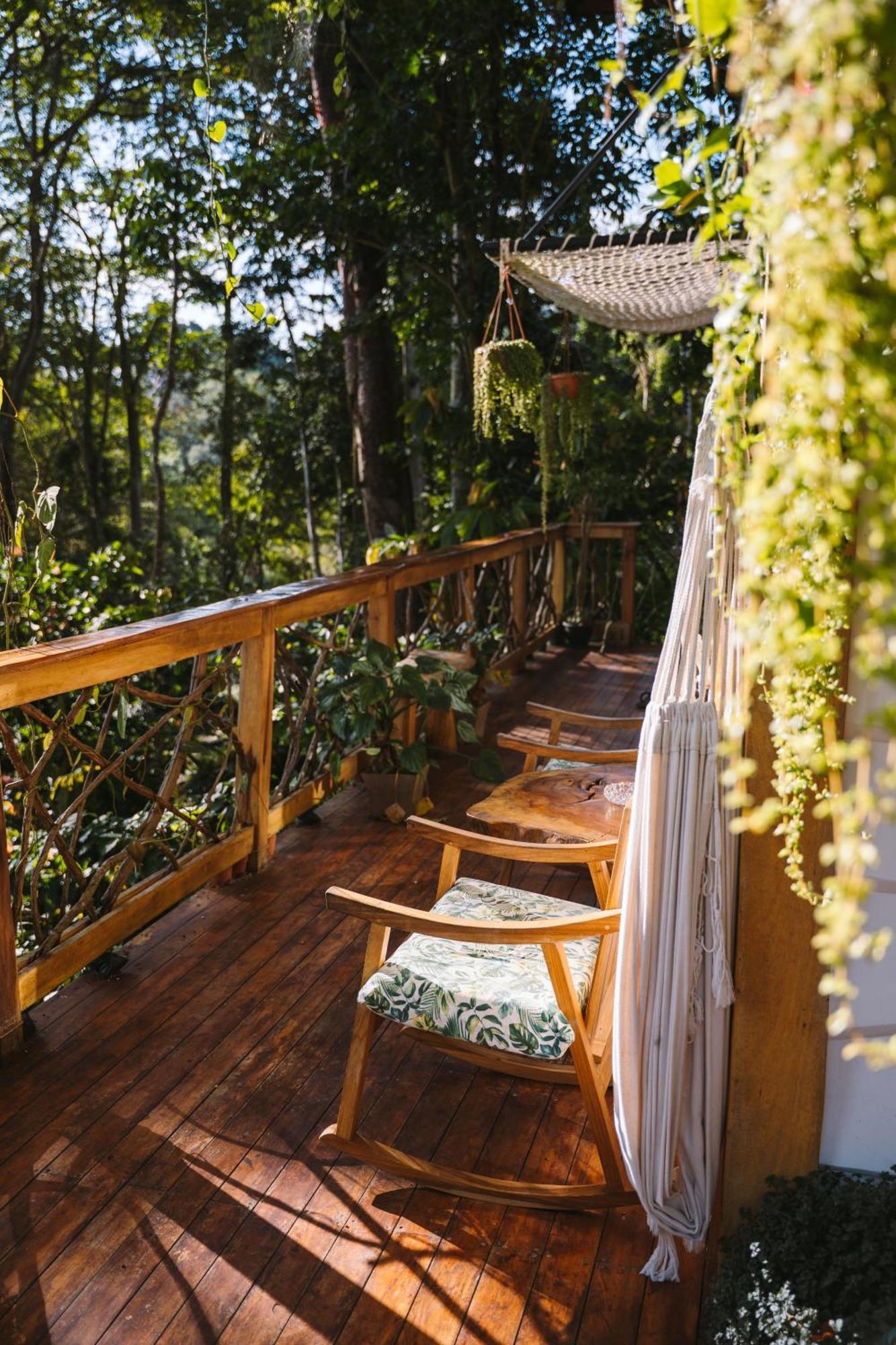 Jungle Spirit Treehouse Villa กาอุยตา ภายนอก รูปภาพ